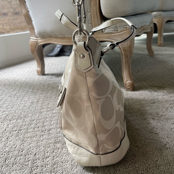 Authentic Coach Tote Bag - Picture 11 of 16